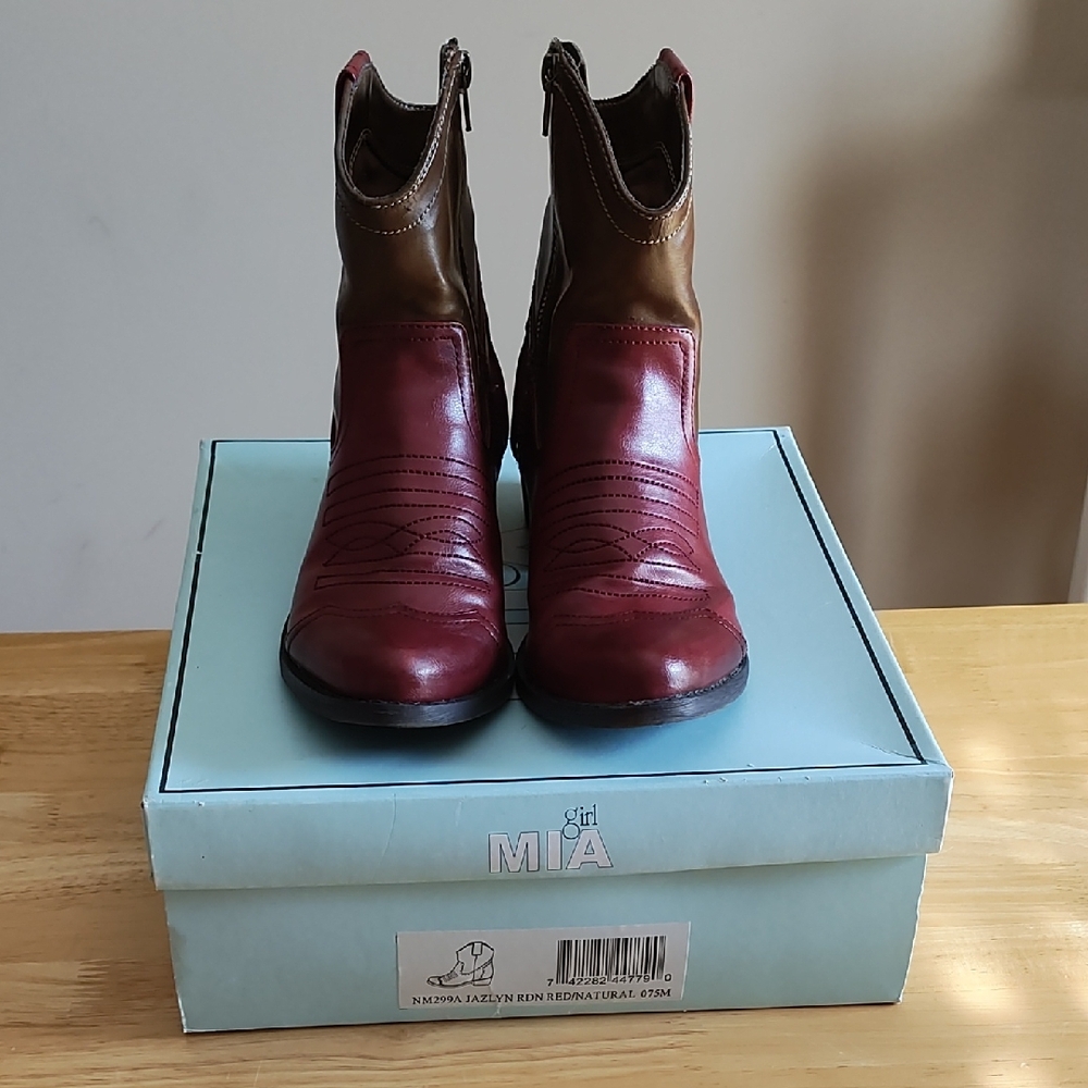 MIA Red and Brown Ankle Boots with Classic Western Style